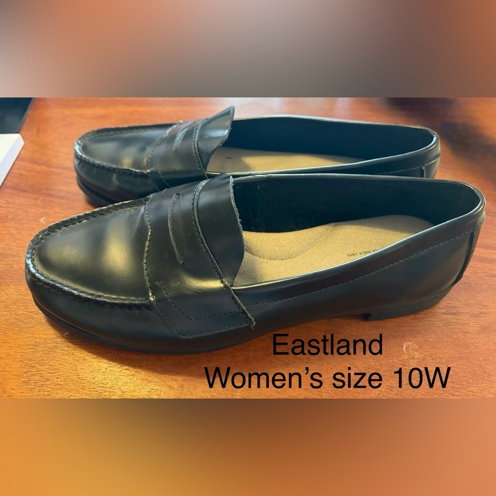 Eastland Women's Classic Black Loafers